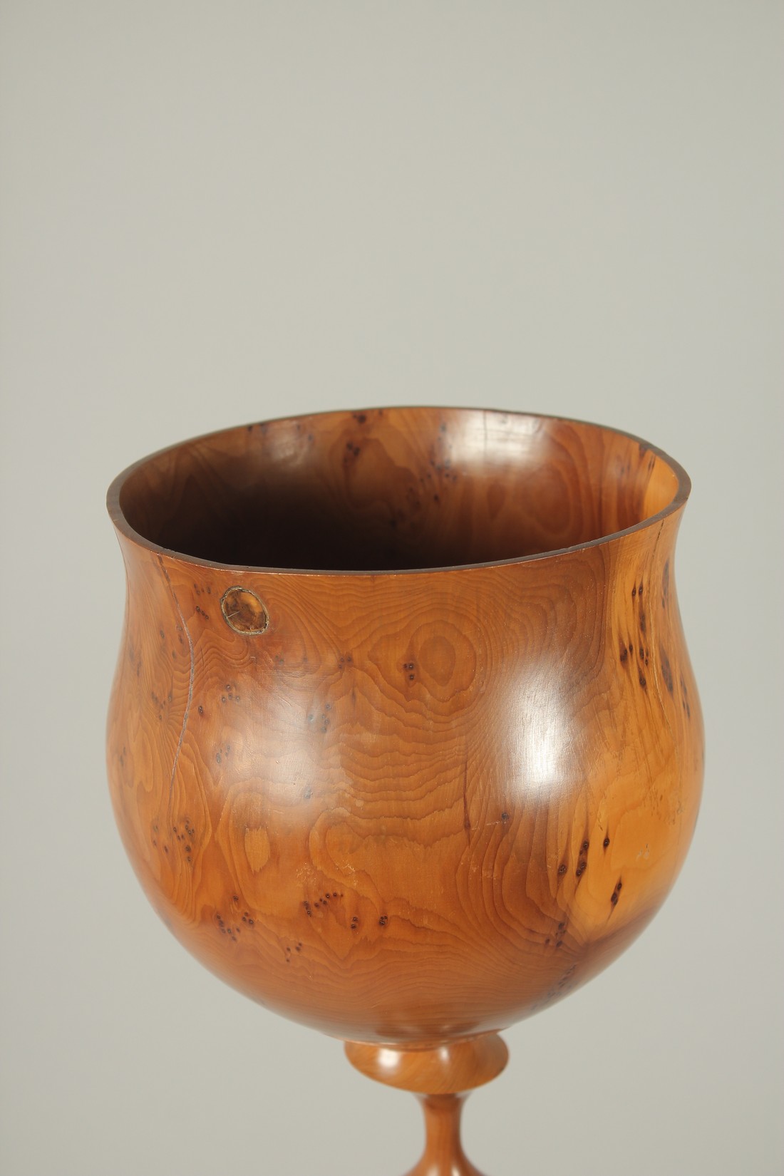 A 1970'S TURNED WOOD GOBLET on a circular base. 29ins high. - Image 5 of 6