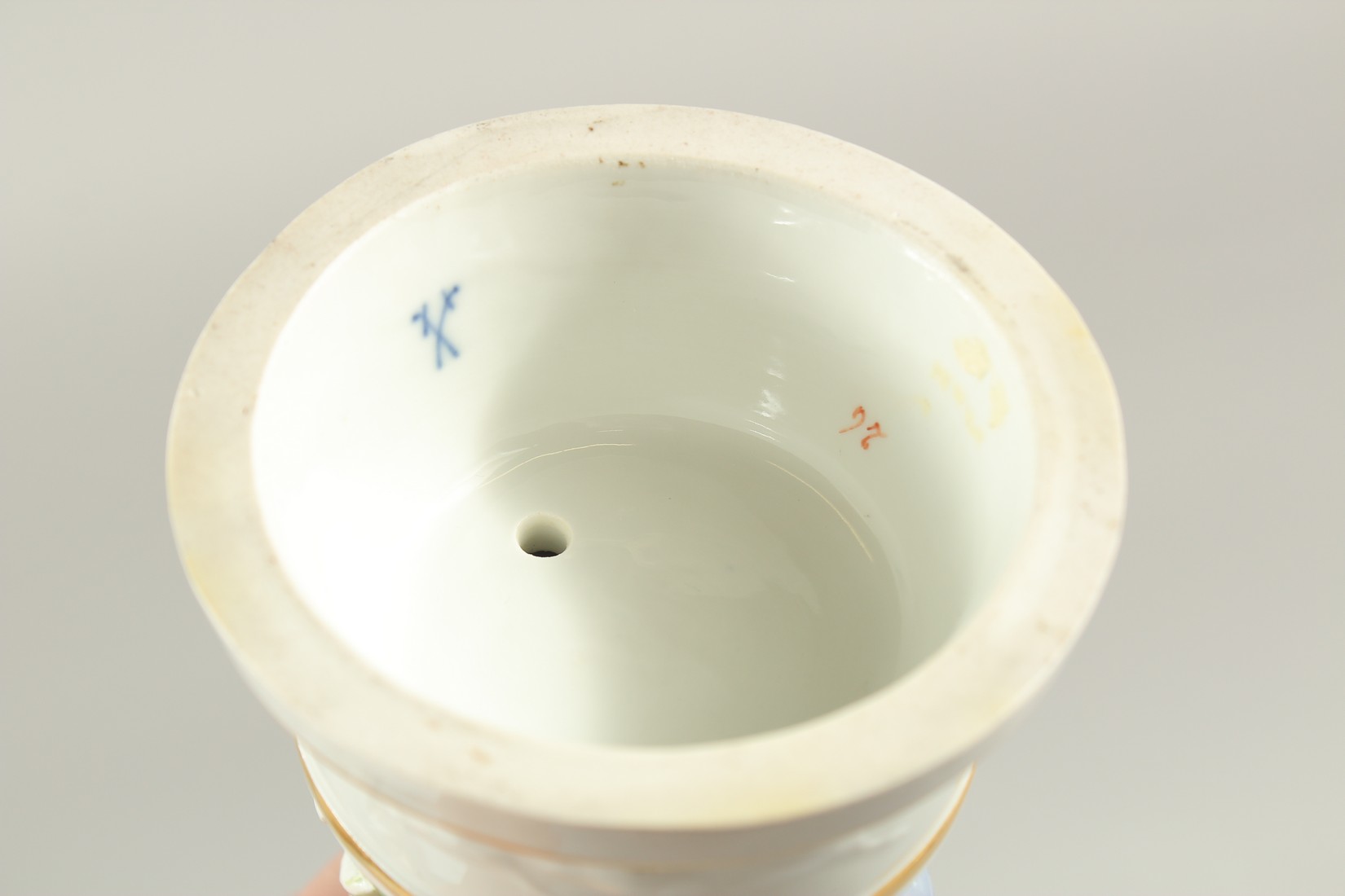 A MEISSEN FIGURE OF A STANDING WOMAN RESTING ON A FENCE. A circle of geese around the base. Modelled - Image 5 of 6