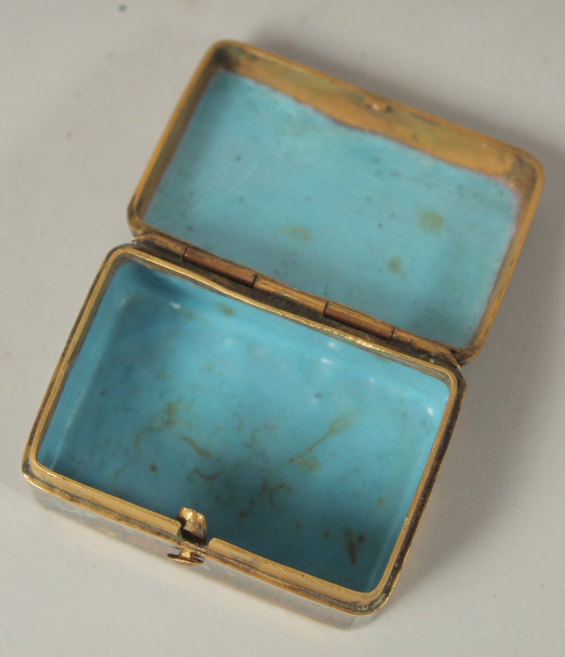 A FINE JAPANESE MEIJI PERIOD BLACK GROUND CLOISONNE BOX, with floral decoration and hinged lid, 5. - Image 7 of 8