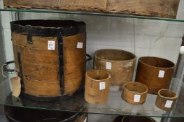 Large twin handled grain measure together with five other measures, one gallon, half gallon, pint,