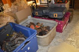 A quantity of tools.