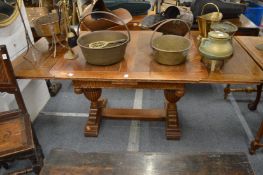 An oak draw leaf table.