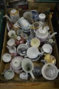 Quantity of decorative china.