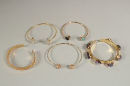 EIGHT VARIOUS BRACELETS.