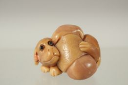 A JAPANESE GROUP OF TWO DOGS. 4cms.