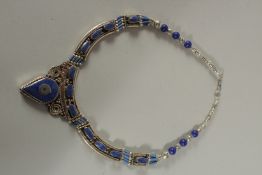 A GOOD LAPIS SET NECKLACE.