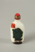 A PEKING OVERLAY GLASS SNUFF BOTTLE.