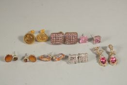 EIGHT VARIOUS PAIRS OF EARRINGS.