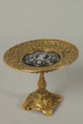 AN UNUSAL 19TH CENTURY ORIENTIST FRENCH BRASS OR GILT BRONZE TAZZA WITH CENTRAL ENAMELLED