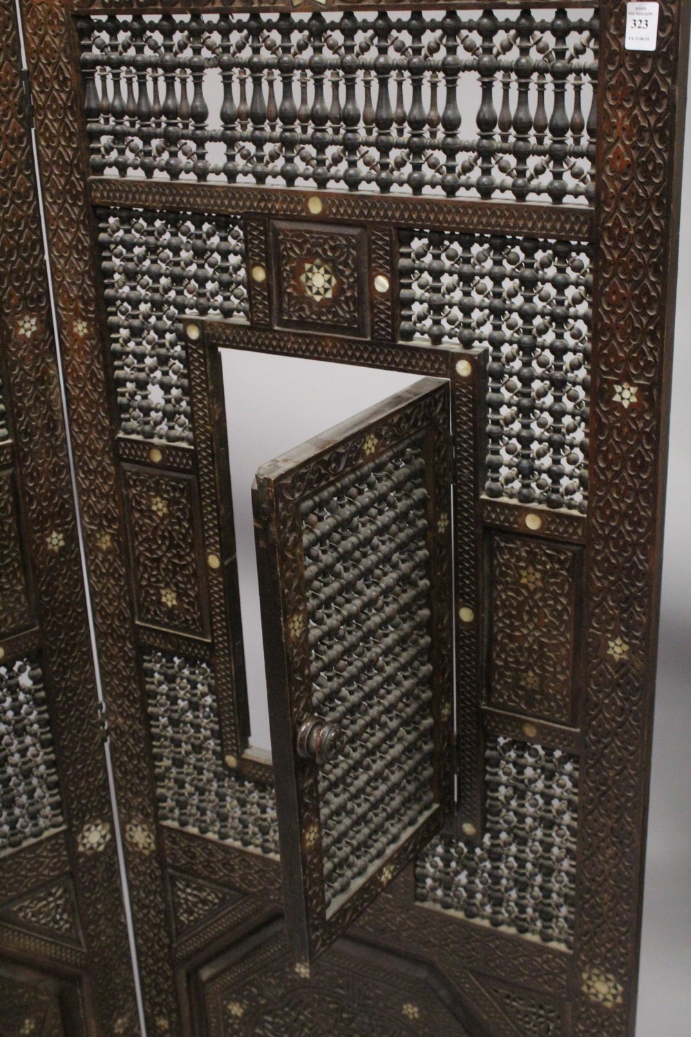 A VERY FINE 19TH CENTURY SYRIAN MOTHER OF PEARL INLAID WOODEN THREE-PANEL SCREEN, with three - Image 10 of 12