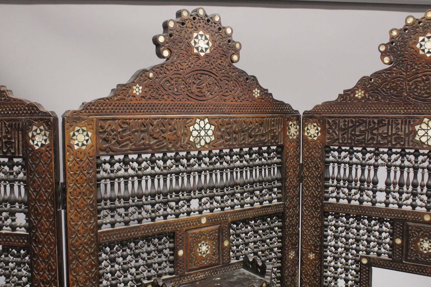A VERY FINE 19TH CENTURY SYRIAN MOTHER OF PEARL INLAID WOODEN THREE-PANEL SCREEN, with three - Image 7 of 12