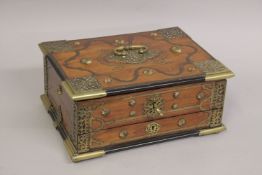 A VERY FINE LATE 18TH-EARLY 19TH CENTURY DUTCH COLONIAL BATAVIAN BRASS MOUNTED WOODEN CASKET, with