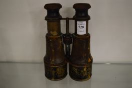 A pair of binoculars.