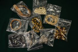 A box of bijouterie.