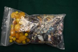 Quantity of costume jewellery.