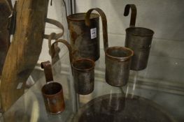 A graduated set of five measures.