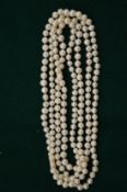 A cultured pearl necklace.