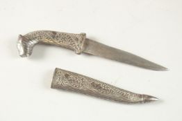 AN INDIAN BIDRI SILVER INLAID MINIATURE KNIFE, with leopard head handle, 16cm long.