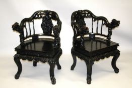 A VERY GOOD PAIR OF CHINESE EBONISED ARMCHAIRS, LATE 19TH - EARLY 20TH CENTURY, each with carved