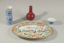 A CHINESE FAMILLE ROSE PORCELAIN OVAL SERVING DISH, with rooster decoration, 41cm x 30cm, together