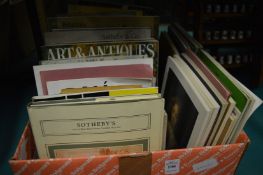 Quantity of old auction and art catalogues.