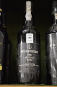 One bottle of Feuerheerd vintage port 1985.