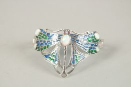 A SILVER OPAL SET DRAGONFLY BANGLE.