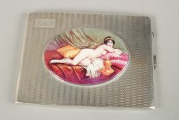 A SILVER ENGINE TURNED CIGARETTE CASE, Birmingham 1933, with glamour model oval plaque. 176grms.