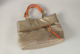 A GHERARDINI SOFT BROWN LEATHER BAG. 32 cms wide.