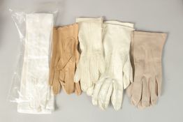 FIVE VARIOUS PAIRS OF LADIES LEATHER GLOVES.