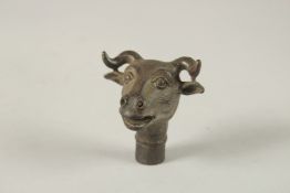 A BRONZE WALKING STICK HANDLE 