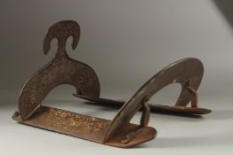 A RARE AND FINE 18TH-19TH CENTURY PERSIAN SILVER INLAID IRON SADDLE, with calligraphic inscriptions,