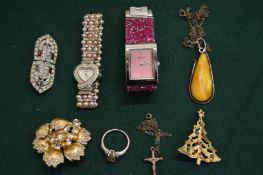 A quantity of bijouterie and decorative watches.