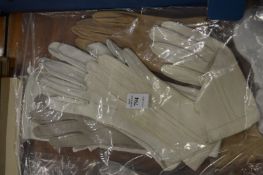 Five pairs of ladies leather gloves.