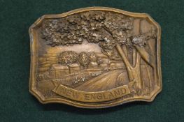Cast bronze buckle 'New England'.