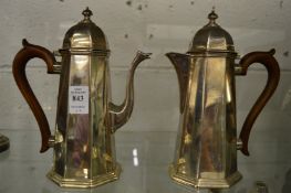 A silver coffee pot and matching hot water jug, 32oz.
