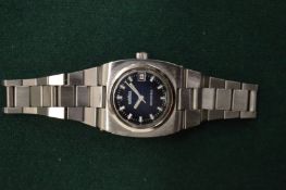 A ladies Roamer stainless steel wristwatch.