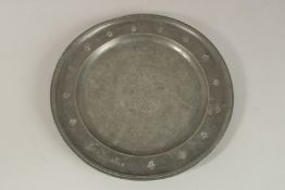 A 17TH-18TH CENTURY PEWTER CIRCULAR CHARGER, Possibly French, the centre with a classical figure.