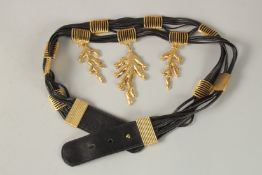 A FONTANA MILANO 42 LEATHER BELT with gilt metal motifs.