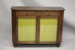 A GOOD REGENCY ROSEWOOD AND BRASS INLAID SIDE CABINET, with a single frieze drawer above a pair of