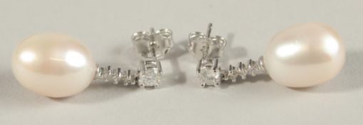 A GOOD PAIR OF 18CT WHITE GOLD, PEARL AND DIAMOND DROP EARRINGS.