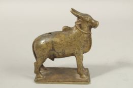 A FINE 18TH CENTURY SOUTH INDIAN BRONZE NANDI BULL, 14cm high.