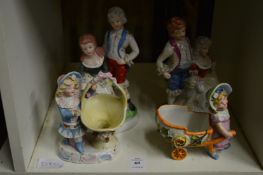 Decorative figurines.