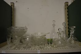 Quantity of glassware.
