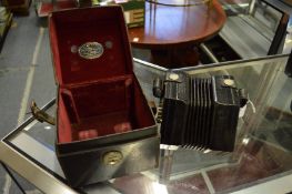 A good concertina housed in its original J J Vickers box.