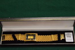 A gentleman's decorative wristwatch.