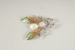 A SILVER PLIQUE ENAMEL PEARL AND MOONSTONE RUBY FLY.