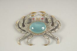 A SUPERB DIAMOND AND AQUAMARINE CRAB BROOCH.