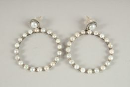 A SILVER AND GOLD PEARL AND DIAMOND HOOP EARRINGS.
