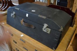 A Brexton car hamper/picnic box.